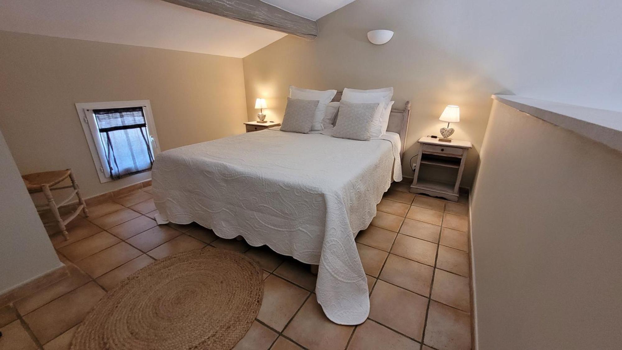 Mas Des Marguerites Bed & Breakfast Maussane-les-Alpilles Exterior photo