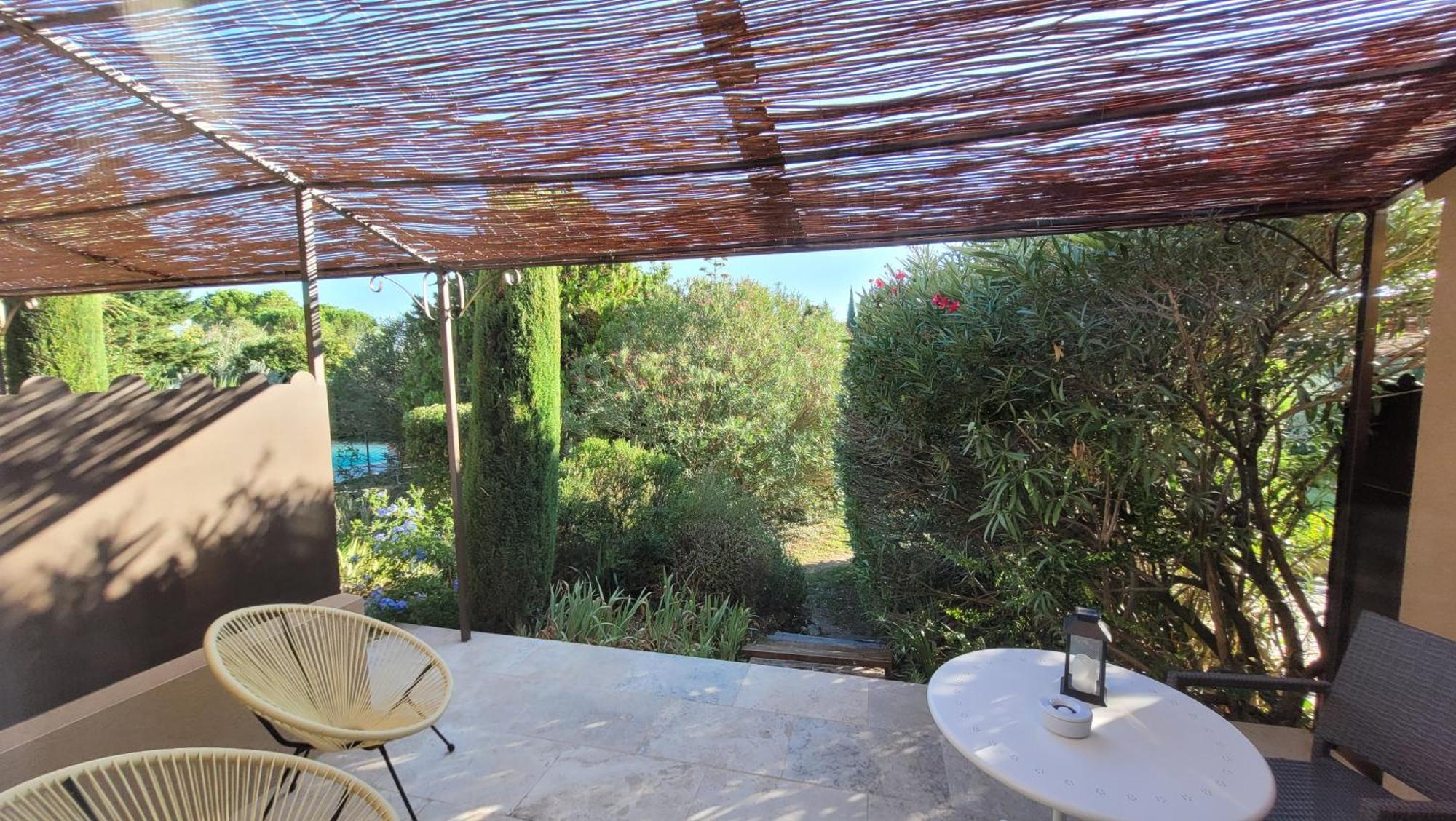 Mas Des Marguerites Bed & Breakfast Maussane-les-Alpilles Exterior photo